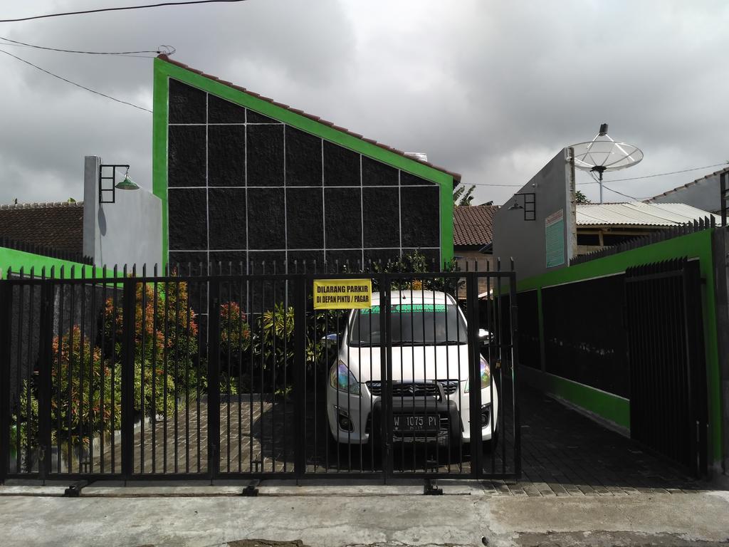 Titan'S Greenhouse Banyuwangi  Ngoại thất bức ảnh